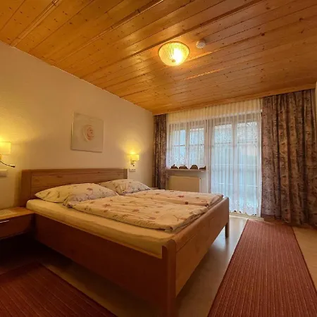 Und Kronner Apartment *